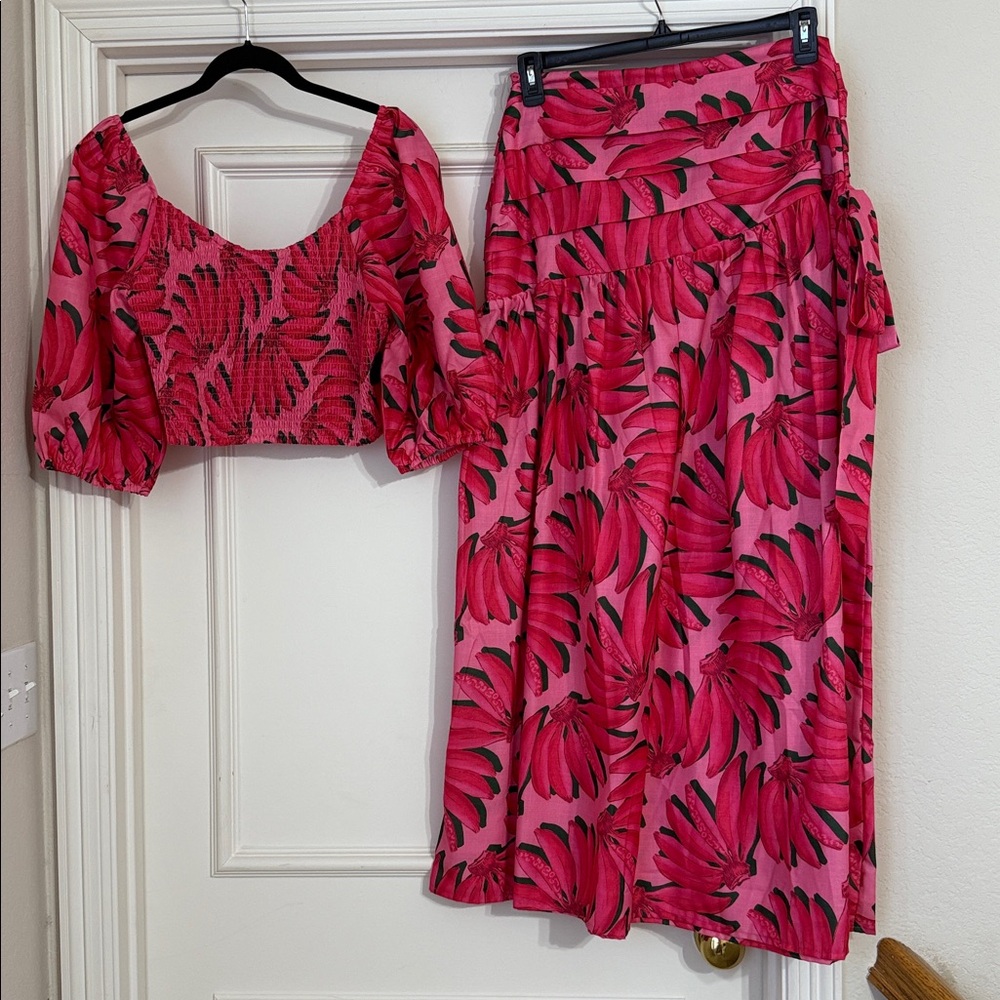 Pink and Black Leaf Print Two-Piece Set maxi skirt